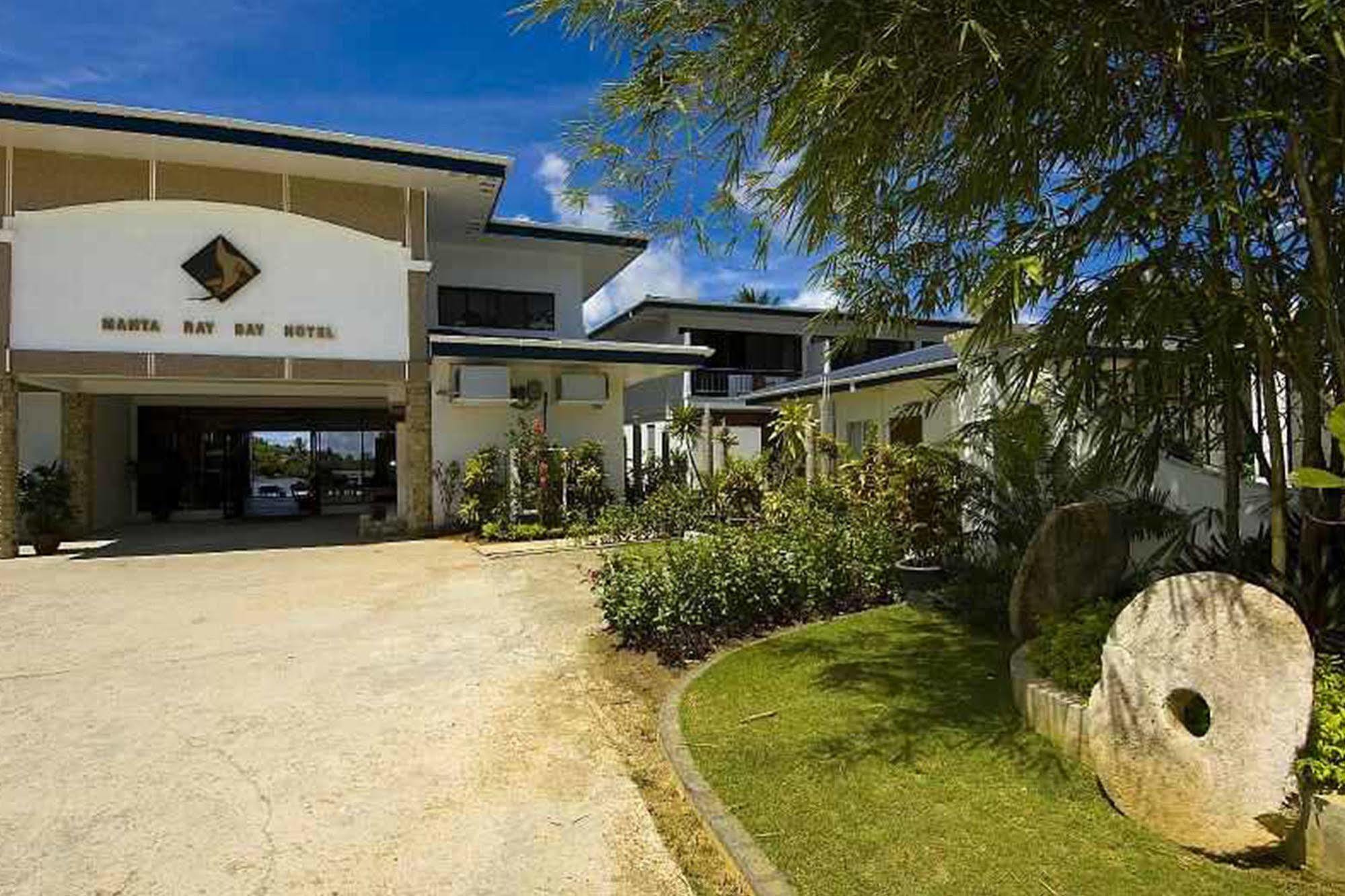 Manta Ray Bay Resort Colonia Εξωτερικό φωτογραφία